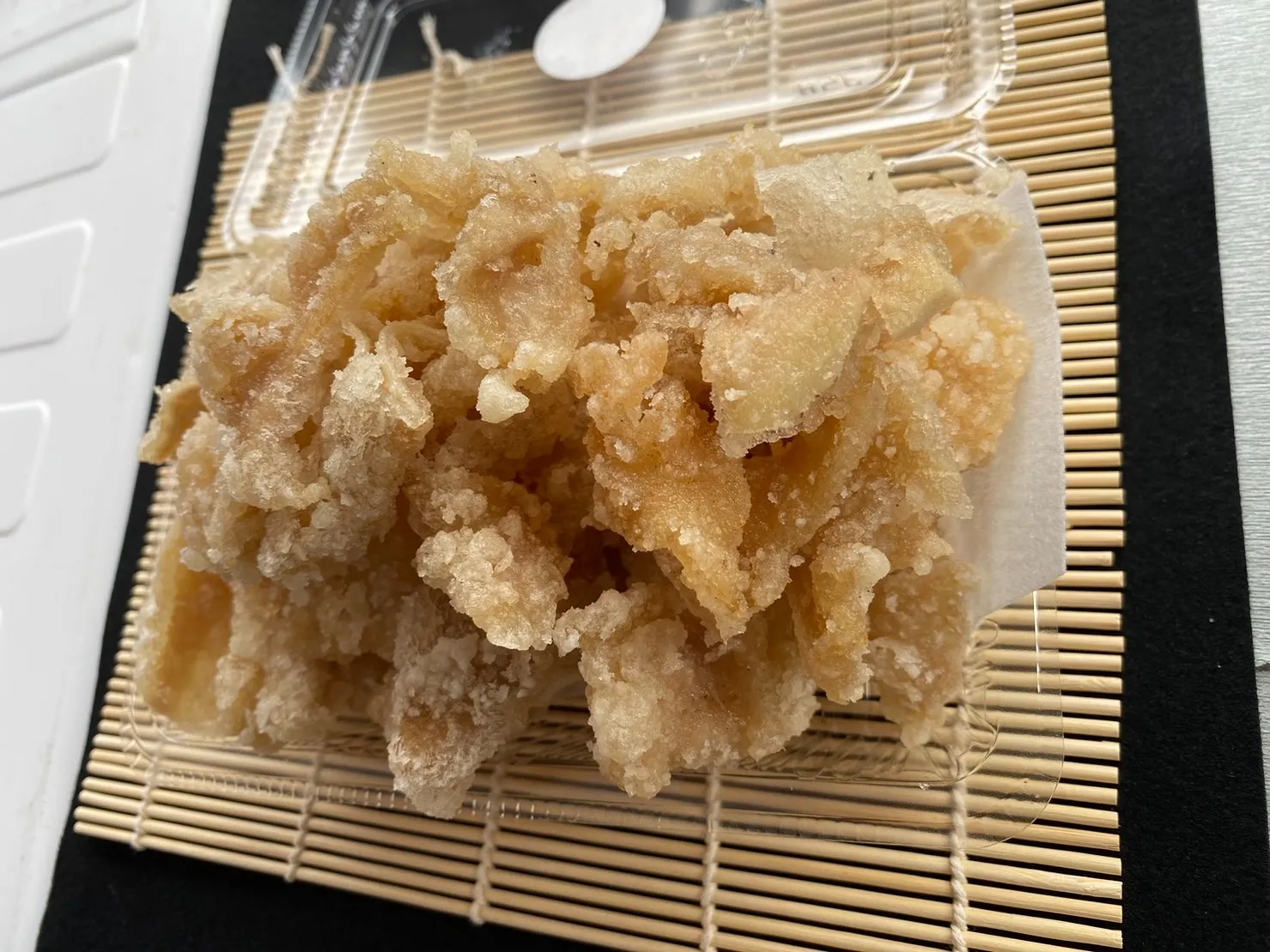 鶏皮 (塩ダレ味)